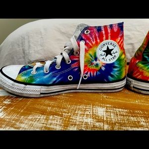 High Top Tie-dye Converse